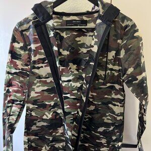 Zara Basic Outerwear Men's Size Small Camo Rain Jacket